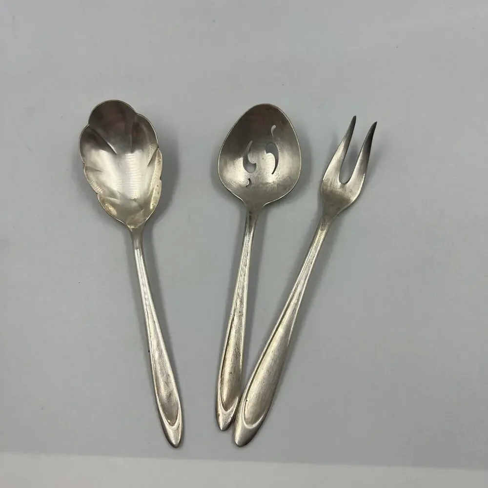 Antique Meriden Silverplate First Lady Pattern Clamshell & Relish Spoon, Fork